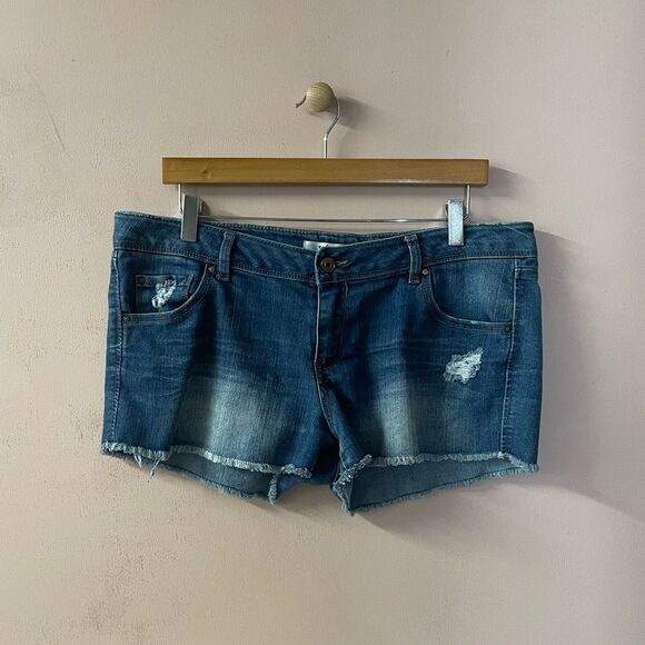 Charlotte Russe Refuge Dark Medium Wash Low Rise Cut-Off Denim Shorts GUC Sz 12 - Picture 1 of 10